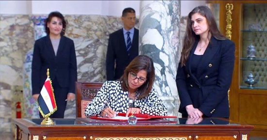 مذكرة تفاهم بين الأكاديمية الوطنية للتدريب وكلية الخدمة المدنية السنغافورية