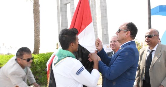 جامعة حلوان تحتفل بانطلاق العام الجديد برفع علم مصر وسط أجواء وطنية مبهجة