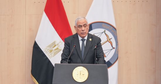 تكريم أعضاء النيابة العامة وموظفيها المتميزين على مستوى الجمهورية.. صور 