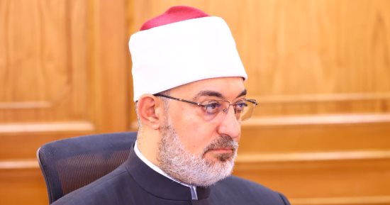 مفتى الجمهورية يحسم الجدل عن حكم إقامة المتاحف واشتمالها على التماثيل..  نظير عياد: لا مانع شرعا من إقامة المتاحف المعبرة عن الحضارة والتاريخ.. ويؤكد: النهي الشرعي يكون عن إقامة التماثيل وصناعتها بغرض العبادة