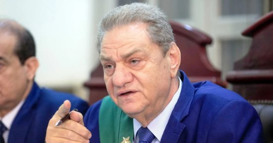 الجنايات تعيد قضية مديرة إدارة بمحافظة القاهرة للنيابة لإدخال متهمين جدد