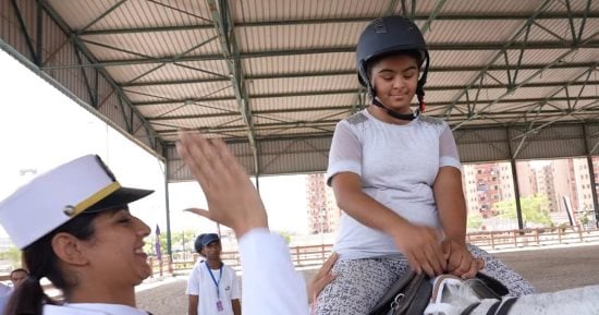 الداخلية تحتفل بالصم بلغة الإشارة.. خدمات طبية وأوراق مجانية وبهجة فى أندية الشرطة