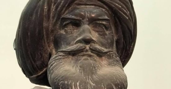 حكاية تمثال محمد على باشا فى ميدان المنشية.. نحته الفنان "هنرى جاكمار" بتكليف من الخديوى إسماعيل وتم عرضه فى باريس ثم نقله إلى الإسكندرية.. وخبير: نسخة مصغرة موجودة بمتحف الفنون الجميلة.. صور
