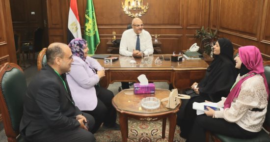 محافظ القليوبية يستجيب لطلب سيدة كفيفة ويوفر لها شقة سكنية