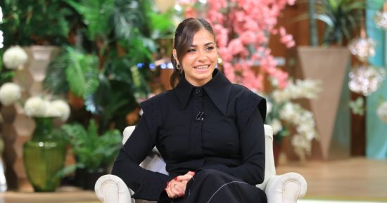 يسرى مارديني تكشف لـ"معكم" رحلة الهروب من الحرب لمنصات الأولمبياد الليلة على ON
