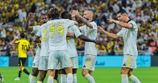 النصر يُسقط الاتحاد بثنائية رونالدو ومانى وينفرد بصدارة الدوري السعودي (فيديو)