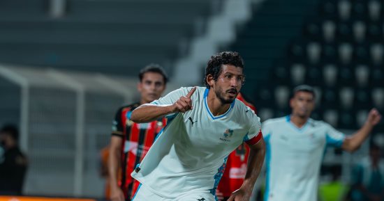 أحمد حجازى يسجل فى تقدم نيوم ضد الرياض 2-1 بالشوط الأول فى الدورى السعودى