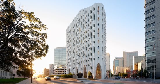 بوبولوس دنفر.. أيقونة فندقية تجمع بين التصميم العصرى والاستدامة البيئية