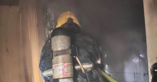 السيطرة على حريق داخل شقة سكنية فى المعادى.. صور