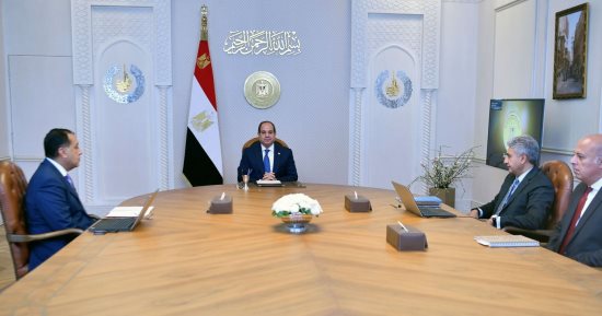 شريف فتحى لـ الرئيس السيسى: قطاع السياحة يشهد حاليًا أعلى معدلات النمو