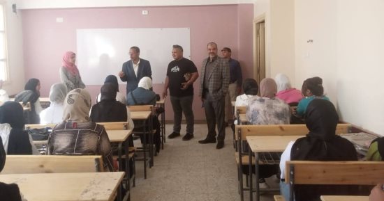 مدير تعليم سوهاج الفنى يتفقد الدراسة بمدرسة نجع مأمن بعد تشغيلها لأول مرة