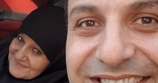 اليوم اللى كنت شايل همه.. حمادة بركات ينعى والدته