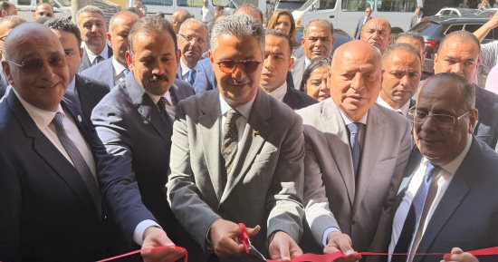 وزير التموين يفتتح أول 3 منافذ سلعية ضمن أكبر سلسلة تجارية حكومية 