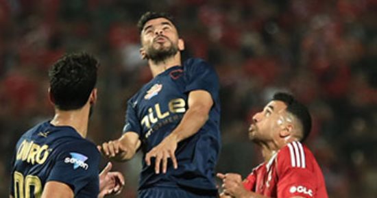 15 دقيقة.. هجوم من الزمالك.. والأهلي يفرض التعادل السلبي فى مباراة القمة.. صور 