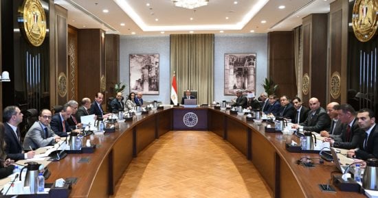 أخبار × 24 ساعة.. رئيس الوزراء: لا انتشار لفيروس غامض والمتواجد حاليا تطور للأنفلونزا 