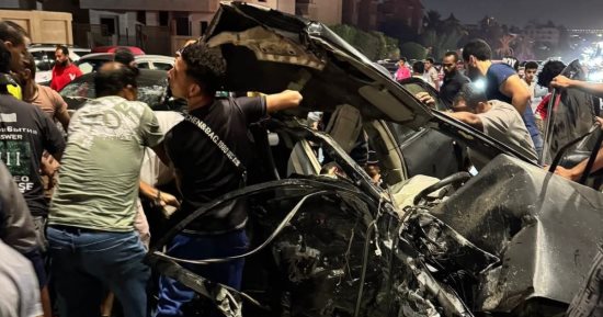 زحام مرورى بسبب تصادم سيارات بطريق السويس الصحراوى