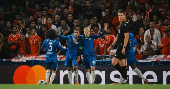 تشالوباه يفتتح أهداف تشيلسي ضد آرسنال فى الدقيقة 48.. فيديو