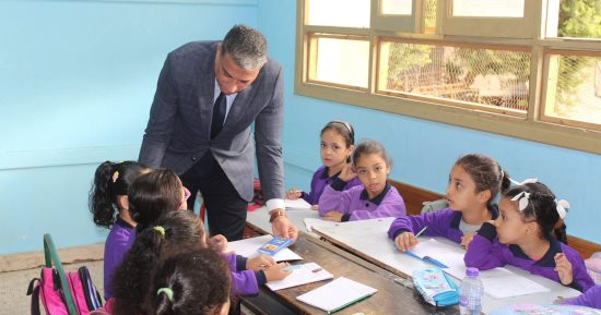 مديرية تعليم الجيزة تنبه المدارس برفع مستوى النظافة داخل الفصول