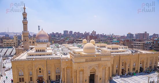 مولد السيدة زينب.. مسجدها تحفة معمارية تجاوزت الـ 100 عام