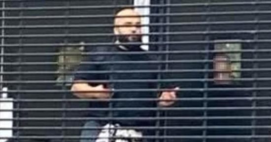 أول صورة للمتهم بحادث طعن قرب كنيس يهودى فى مانشستر ببريطانيا