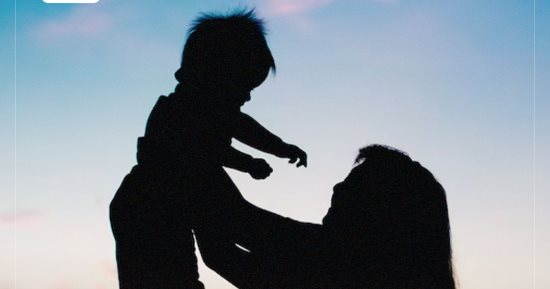 قصة طفل أنقذ زوجة أبيه من الإعدام بموضوع تعبير.. فيديو