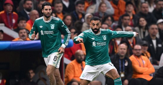إنجاز جديد ينتظر محمد صلاح مع ليفربول بعد إصابة إيكيتيكي