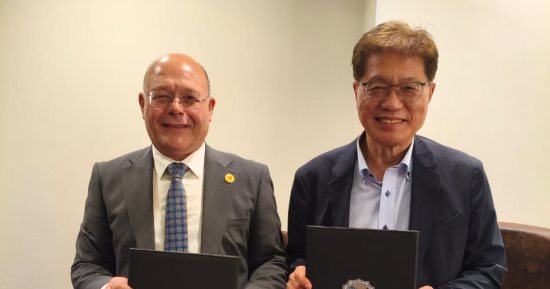 جامعة سوهاج توقع مذكرة تفاهم مع جامعة Woosong الكورية للتعاون الأكاديمى والبحثى