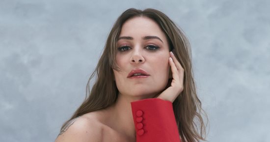 غياب منة شلبى عن مؤتمر فيلم هيبتا: المناظرة الأخيرة بسبب حالة والدتها