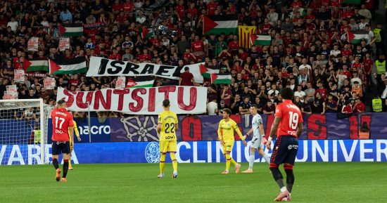 جماهير أوساسونا تهتف لفلسطين وتُوقف المباراة ضد خيتافي (فيديو) 