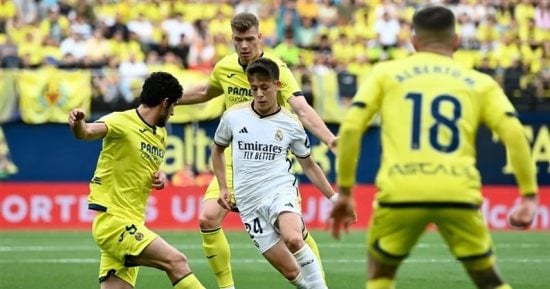 ريال مدريد يتحدى فياريال لمواصلة مطاردة برشلونة في الدوري الإسباني