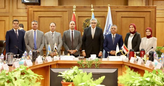 افتتاح  فرع جديد للخط الساخن لصندوق مكافحة الإدمان  لأول مرة بالسويس لعلاج المرضى مجانا
