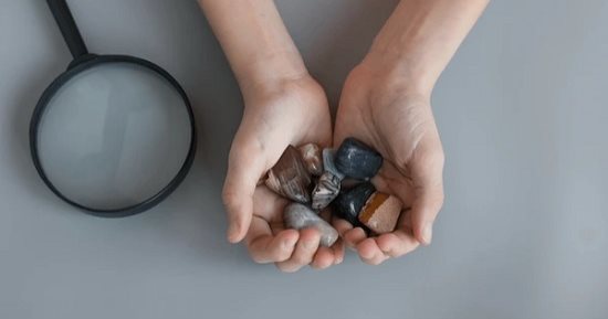 6 أحجار كريمة تساعد فى تقوية ذاكرة الأطفال.. الفلوريت يعزز التفكير
