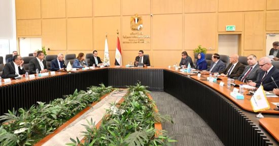 وزير الإسكان يترأس اجتماع المجلس المصرى للبناء الأخضر والمدن المستدامة