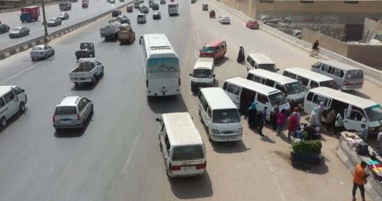 النقل ترصد سلوكيات سلبية على الطرق وتناشد المواطنين المشاركة في التوعية