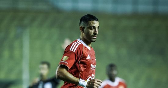 طاهر محمد طاهر ينافس جراديشار على قيادة هجوم الأهلى بكأس عاصمة مصر