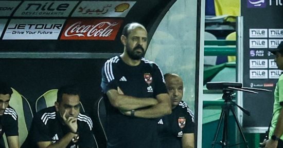 مظاهرة حب لعماد النحاس من نجوم الأهلي.. صور