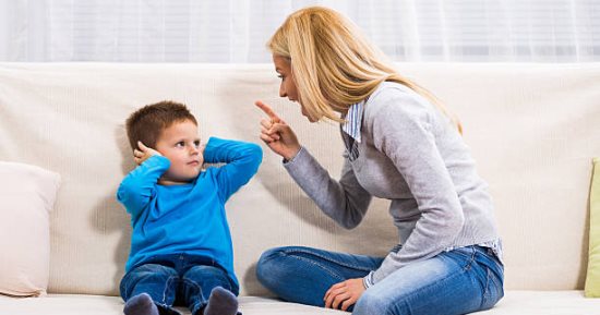 تربية الأطفال بهدوء.. 6 نصائح تساعد الأمهات في السيطرة على انفعالها