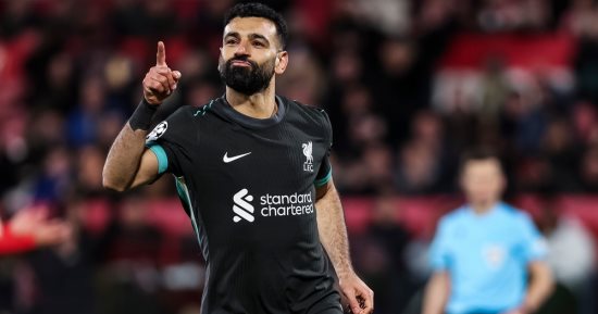 محمد صلاح يتفوق تهديفيا فى سباق أفضل لاعب أفريقي على حساب حكيمى وأوسيمين