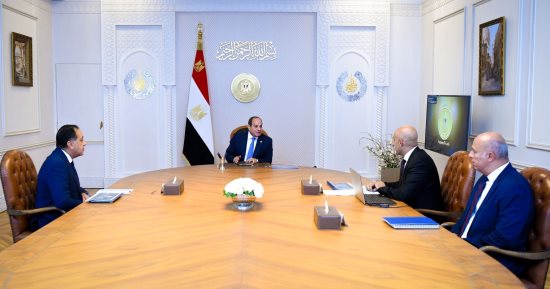 وزارة التعليم تستعين بلجنة من المعلمين وكبار الأكاديميين والأساتذة لمراجعة المناهج