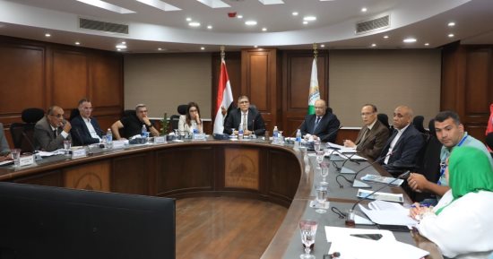 محافظ الجيزة يعقد اللقاء الأسبوعى لبحث شكاوى المواطنين