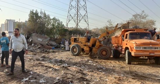 محافظة الجيزة تزيل أكبر تجمع لفرز المخلفات بحدائق الأهرام بعد أكثر من 10 سنوات