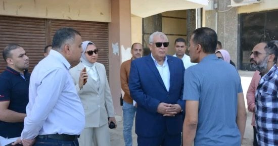 محافظ الوادى الجديد يتابع تجهيز وتأثيث مقار سكن الطالبات بالخارجة