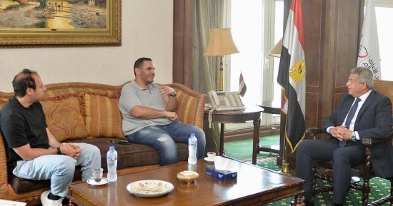 رئيس الأعلى للإعلام يلتقى الدحيح لتعزيز التواصل مع صناع المحتوى والمؤثرين