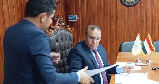 4 مرشحين يتقدمون بأوراقهم لانتخابات مجلس النواب بجنوب سيناء