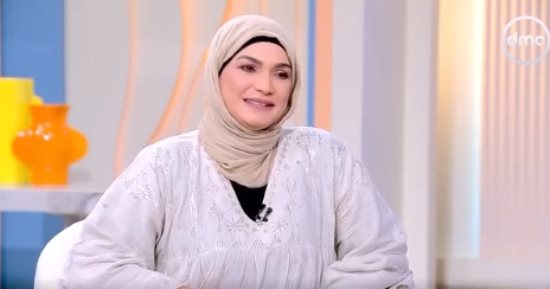 ست ستات يعرض تجربة صعيدية حولت التلي من تراث قروي إلى العالمية