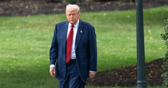 هل تتمكن الولايات المتحدة من الإطاحة بمادورو؟.. خبراء لـCNN يحذرون من حرب أهلية فى فنزويلا وتحديات خطيرة فى ظل انقسام المعارضة واستعداد الجيش للتمرد.. ويؤكدون: ترامب سيتورط عسكريا فى فوضى لن تنتهى بسهولة