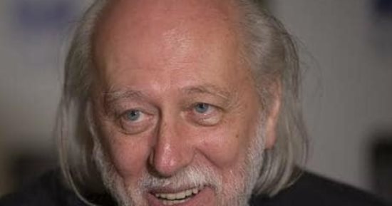 نص المكالمة الهاتفية مع لازلو كراسناهوركاى بعد فوزه بجائزة نوبل للأدب