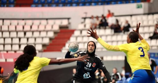 فوز سيدات يد الأهلى على كالارا الكاميرونى 34 - 21 فى بطولة أفريقيا