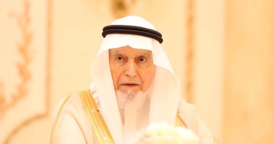 من هو عبدالله عمر نصيف الذى تسببت وفاته في حزن الشارع السعودي والعربي؟