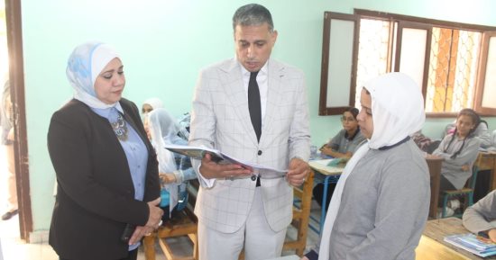 "تعليم الجيزة": تسليم أجهزة التابلت لجميع طلاب أولى ثانوى خلال 24 ساعة